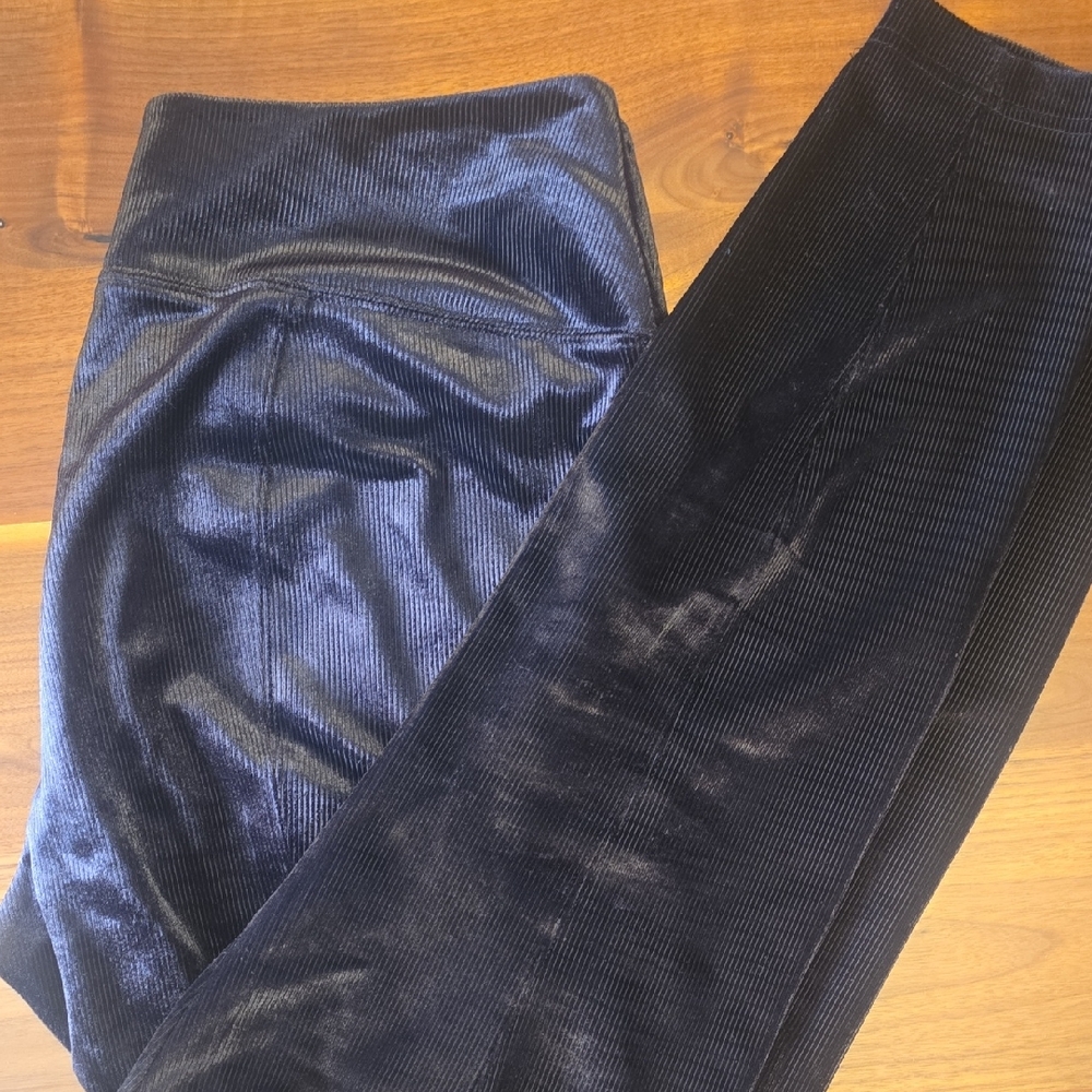 White House Black Market Black Velour Leggings